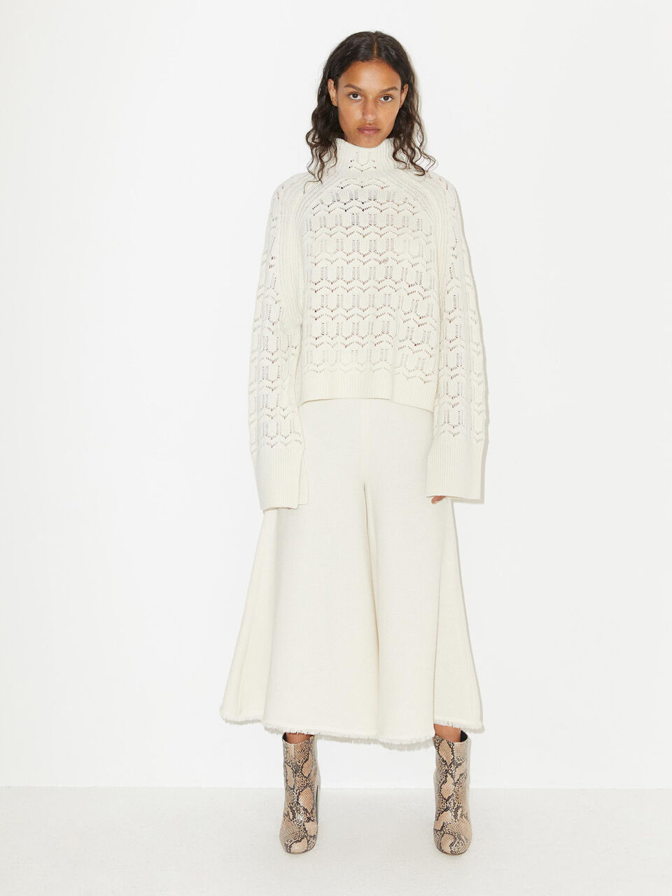 Peaches sweater Peaches sweater