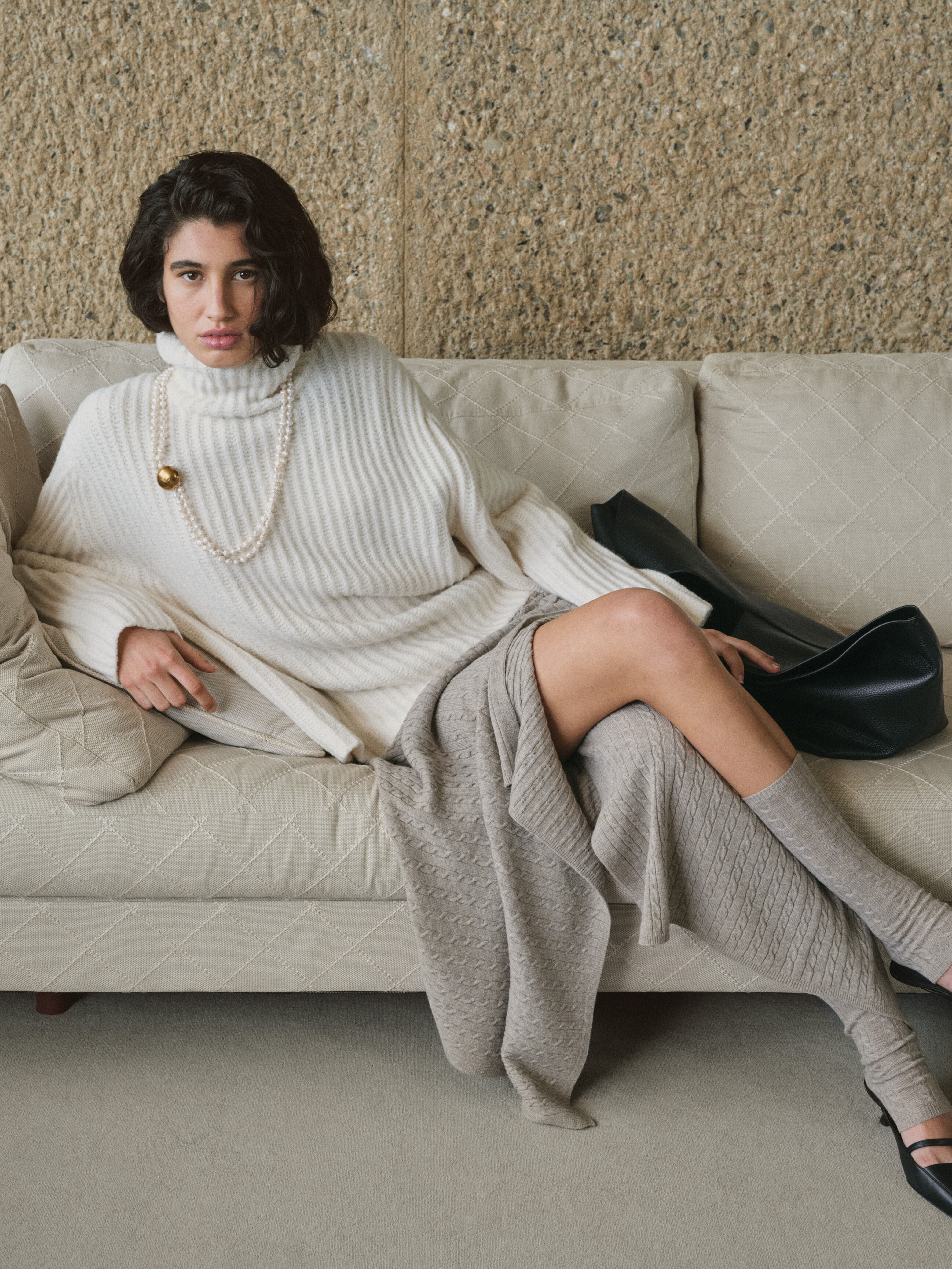 KNITWEAR