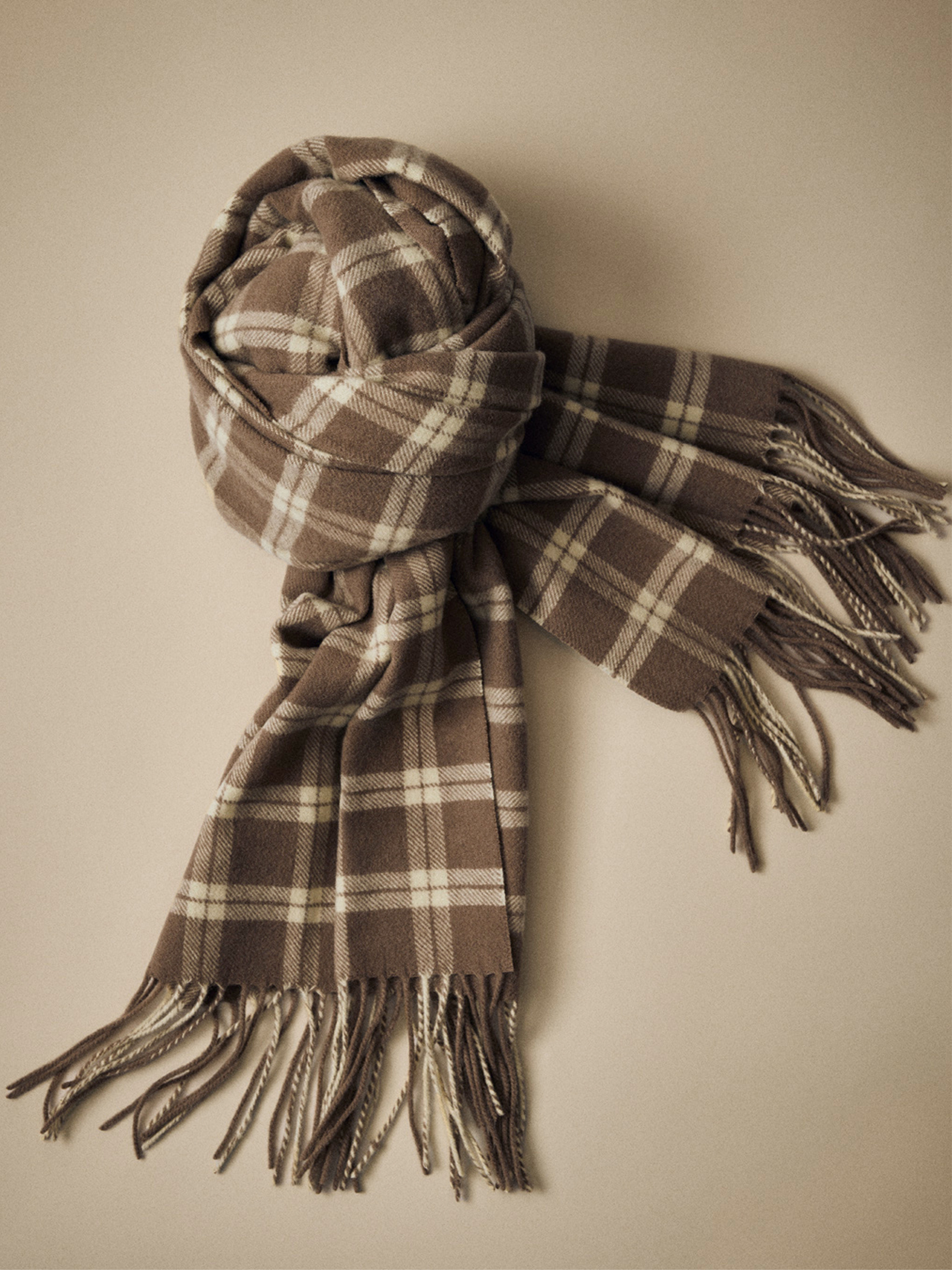 SCARVES