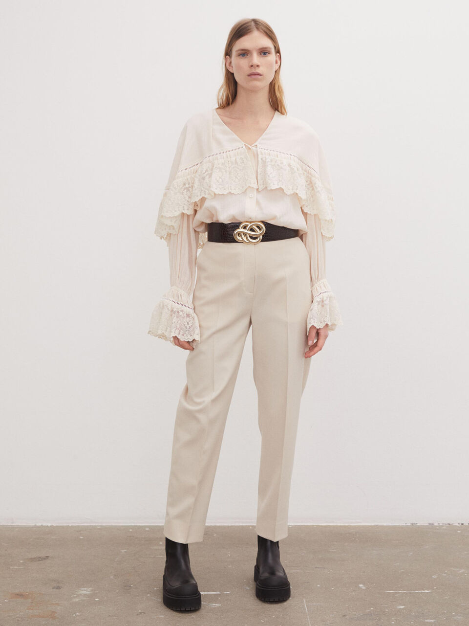 Romanon lace ruffle shirt Romanon lace ruffle shirt