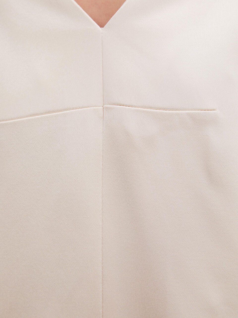 Poppyrose v-neck top Poppyrose v-neck top