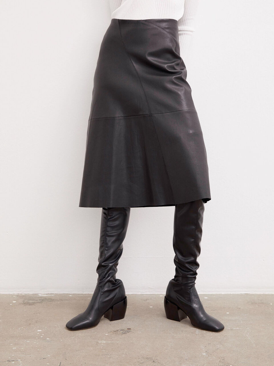 Chavelly leather skirt Chavelly leather skirt