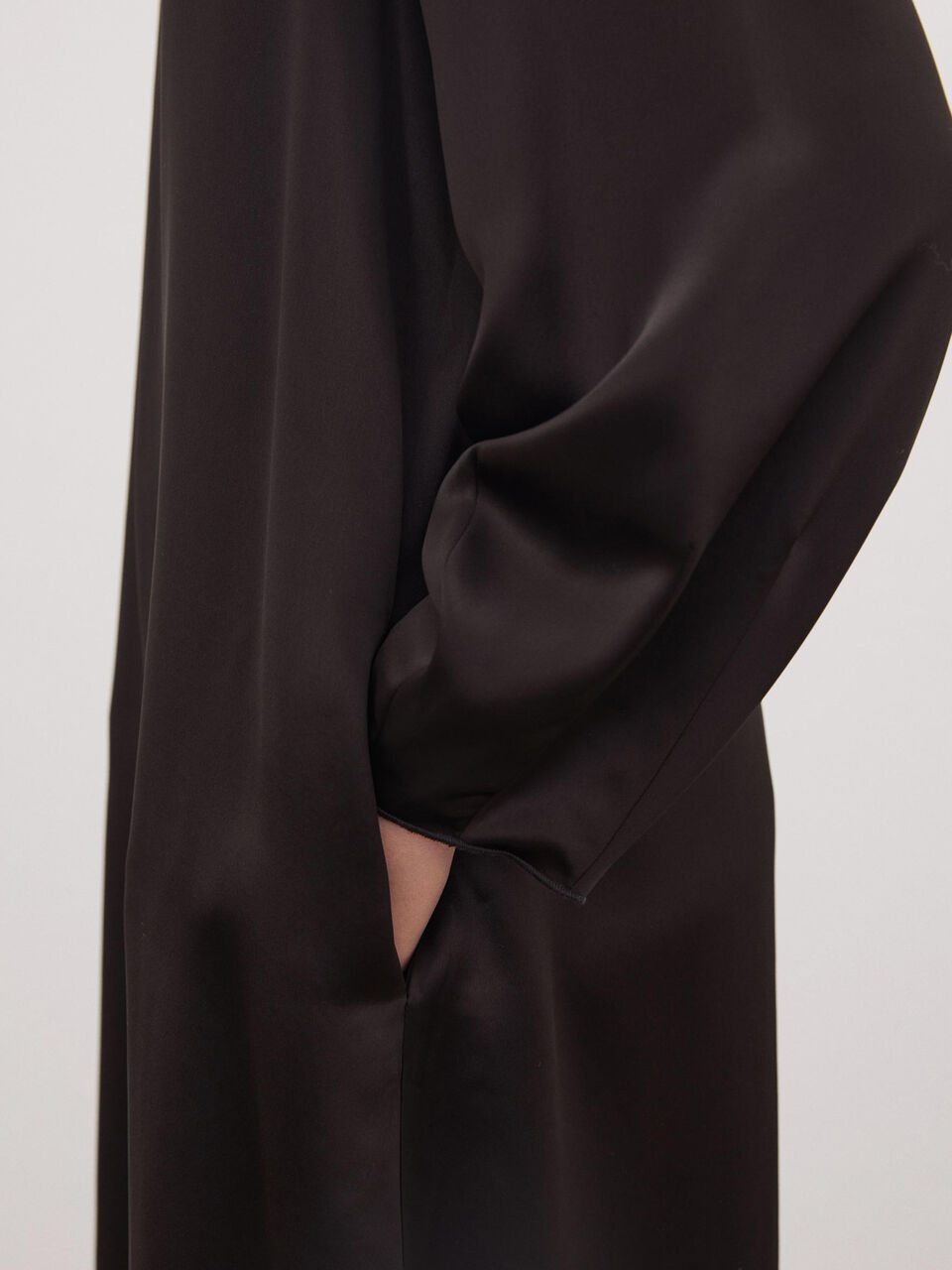 Embella V-neck dress Embella V-neck dress