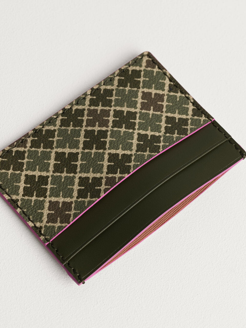 Elia cardholder Elia cardholder