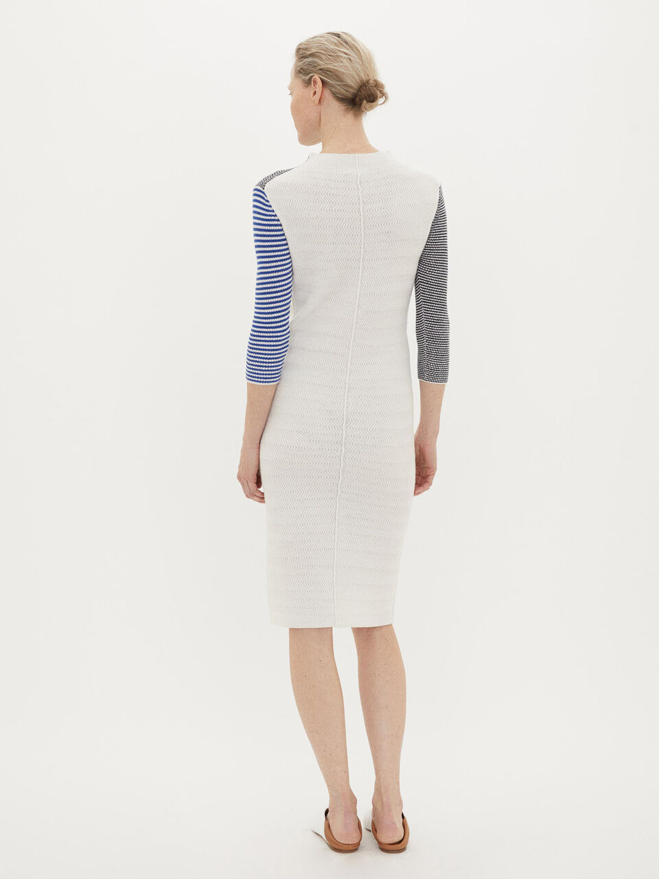 Gestreiftes Kleid Gestreiftes Kleid