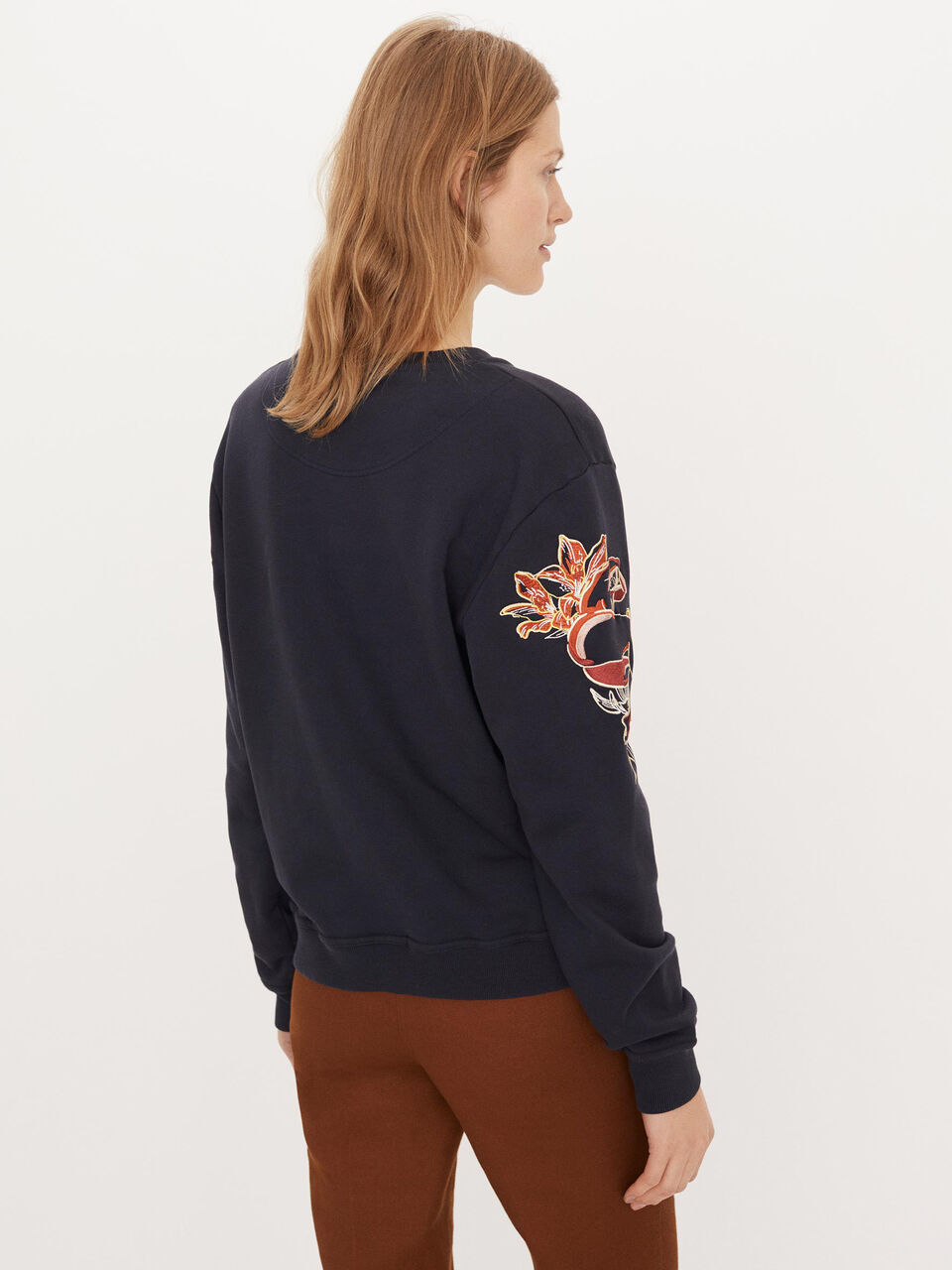 Sweatshirt med applikation Sweatshirt med applikation
