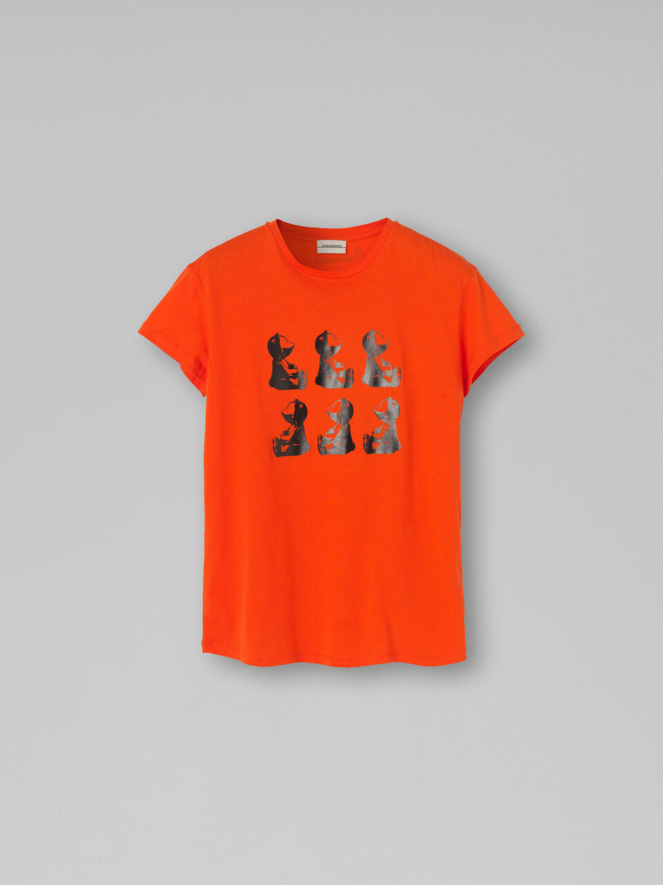 Chary T-shirt Chary T-shirt