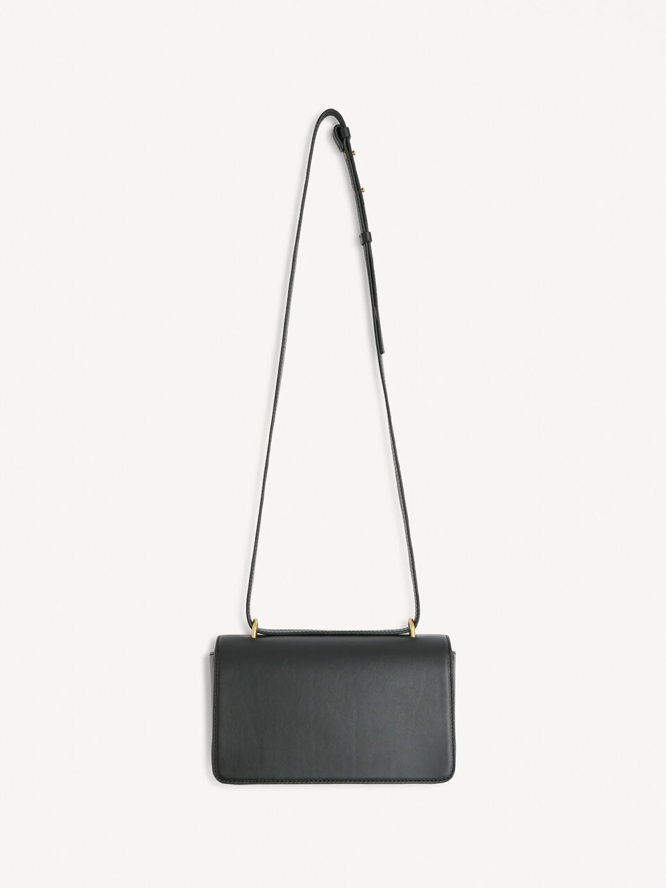 Noval leather shoulder bag Noval leather shoulder bag