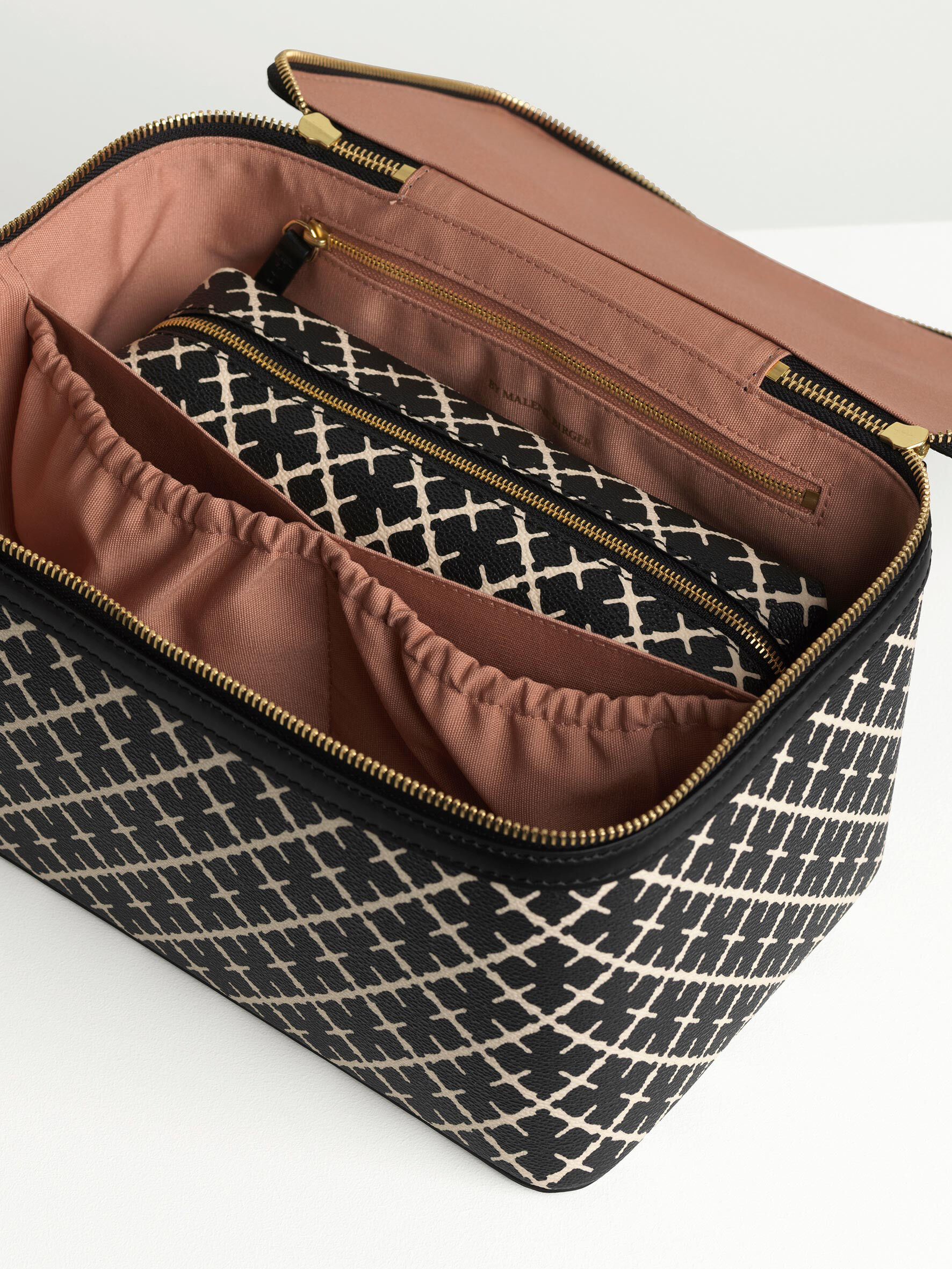 Malene birger shop cosmetic bag