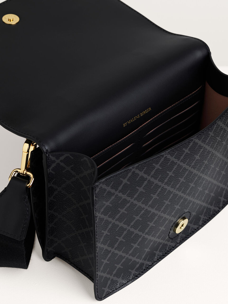 Loenna bag Loenna bag