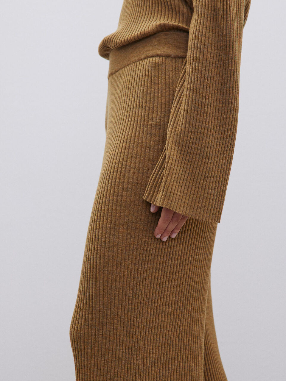 Camire mid-waist trousers Camire mid-waist trousers