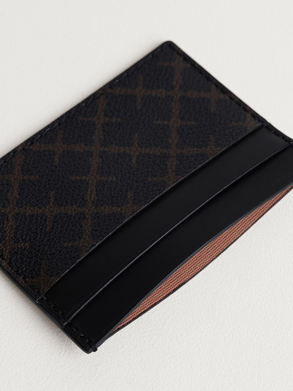 Elia cardholder Elia cardholder