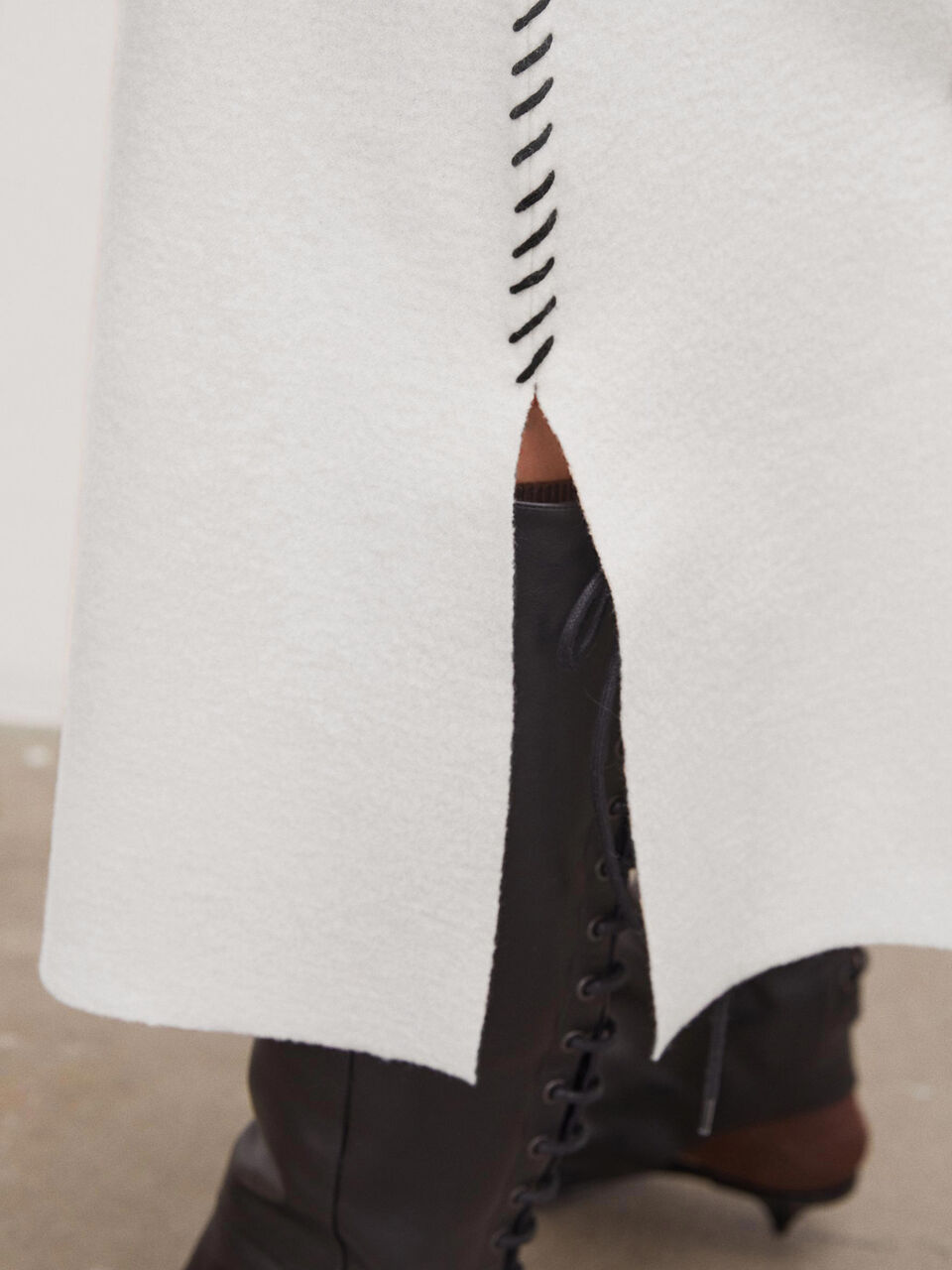 Bivana contrast-stitch skirt Bivana contrast-stitch skirt