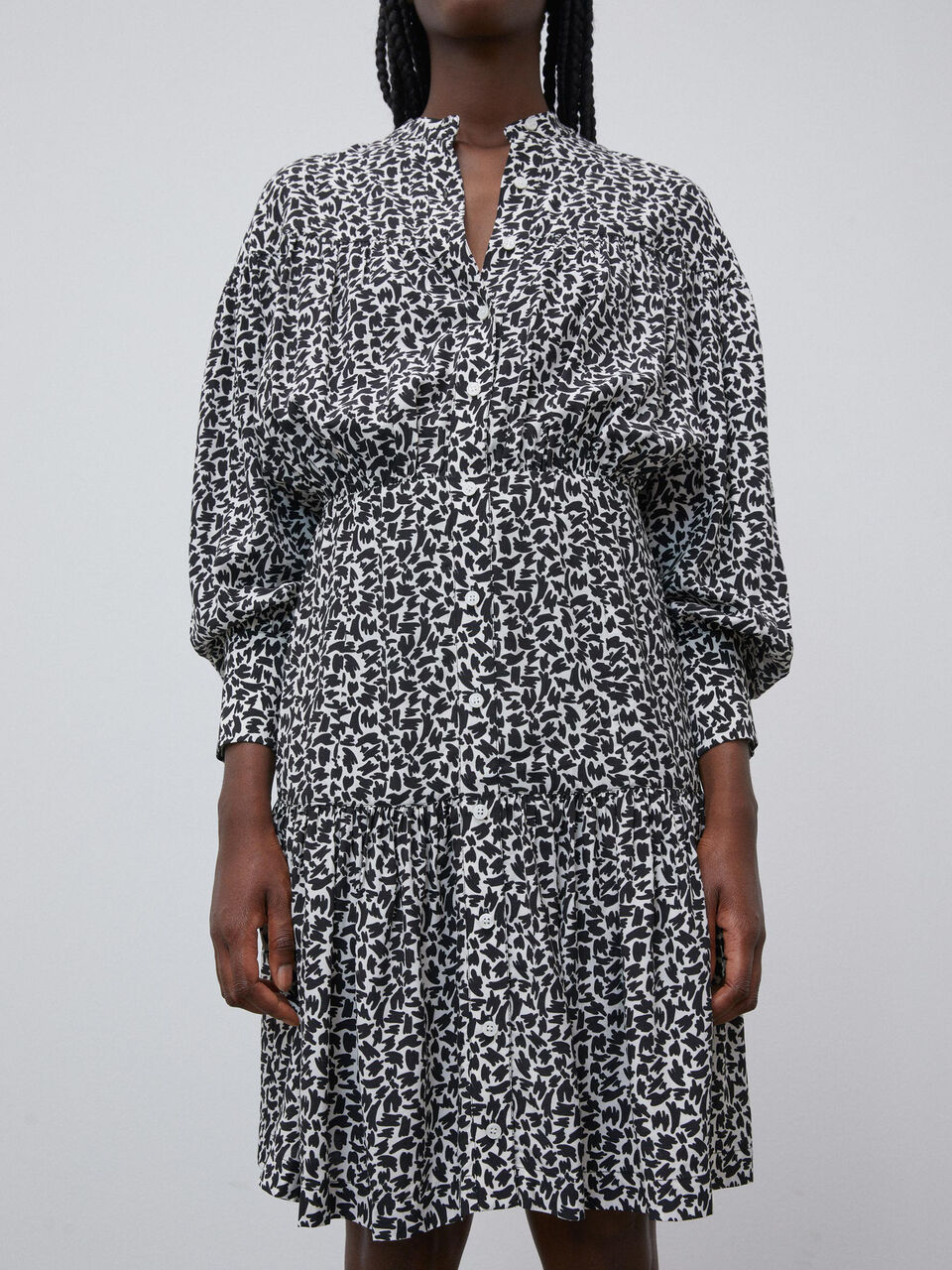 Robe courte boutonnée Reianna Robe courte boutonnée Reianna