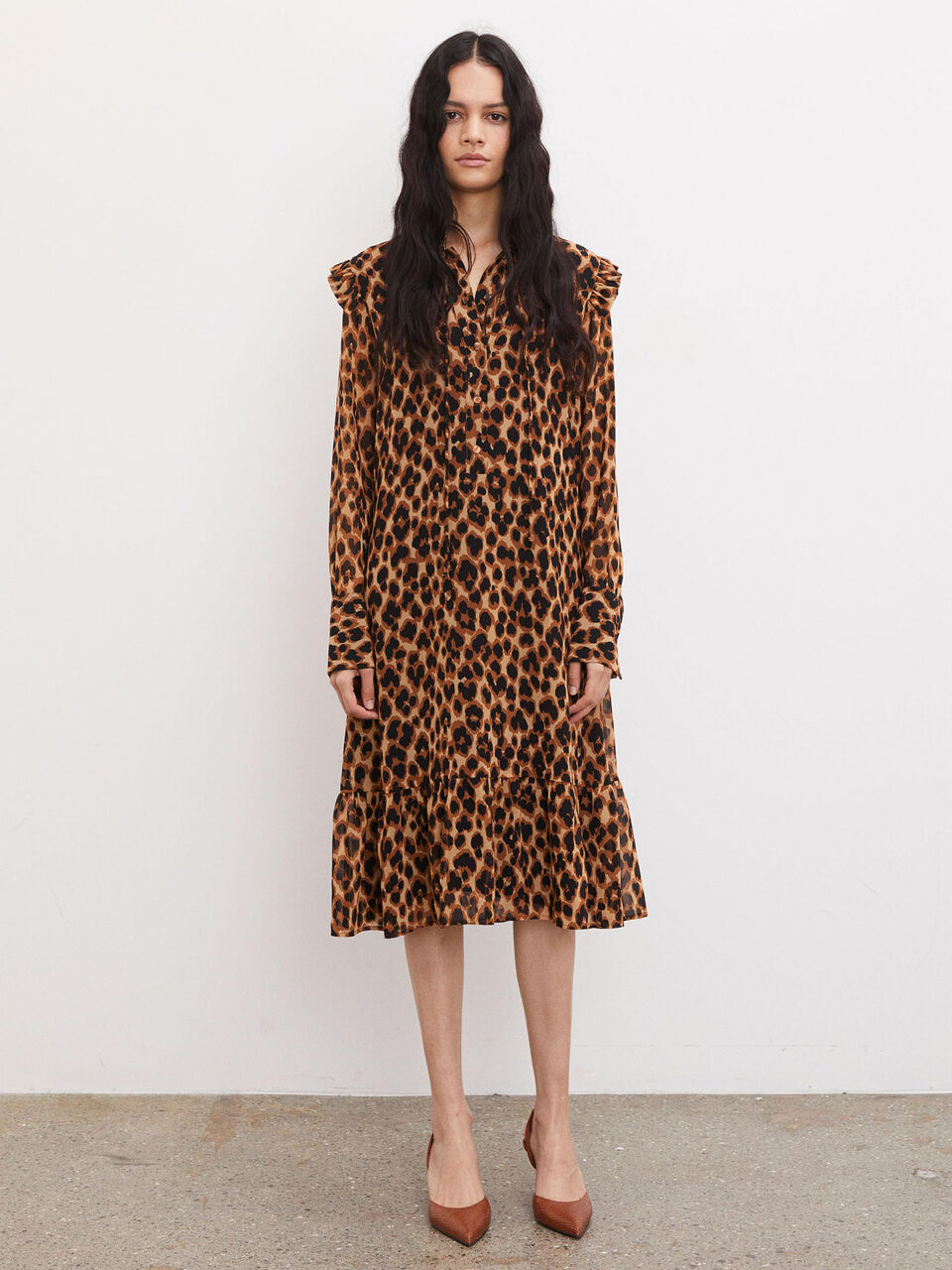 Zillow midi dress Zillow midi dress