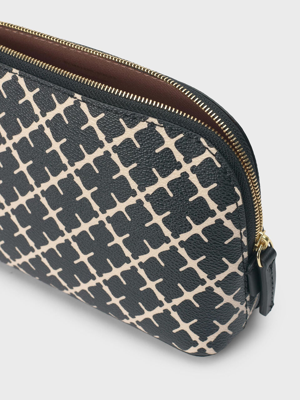 Bae small cosmetics case Bae small cosmetics case