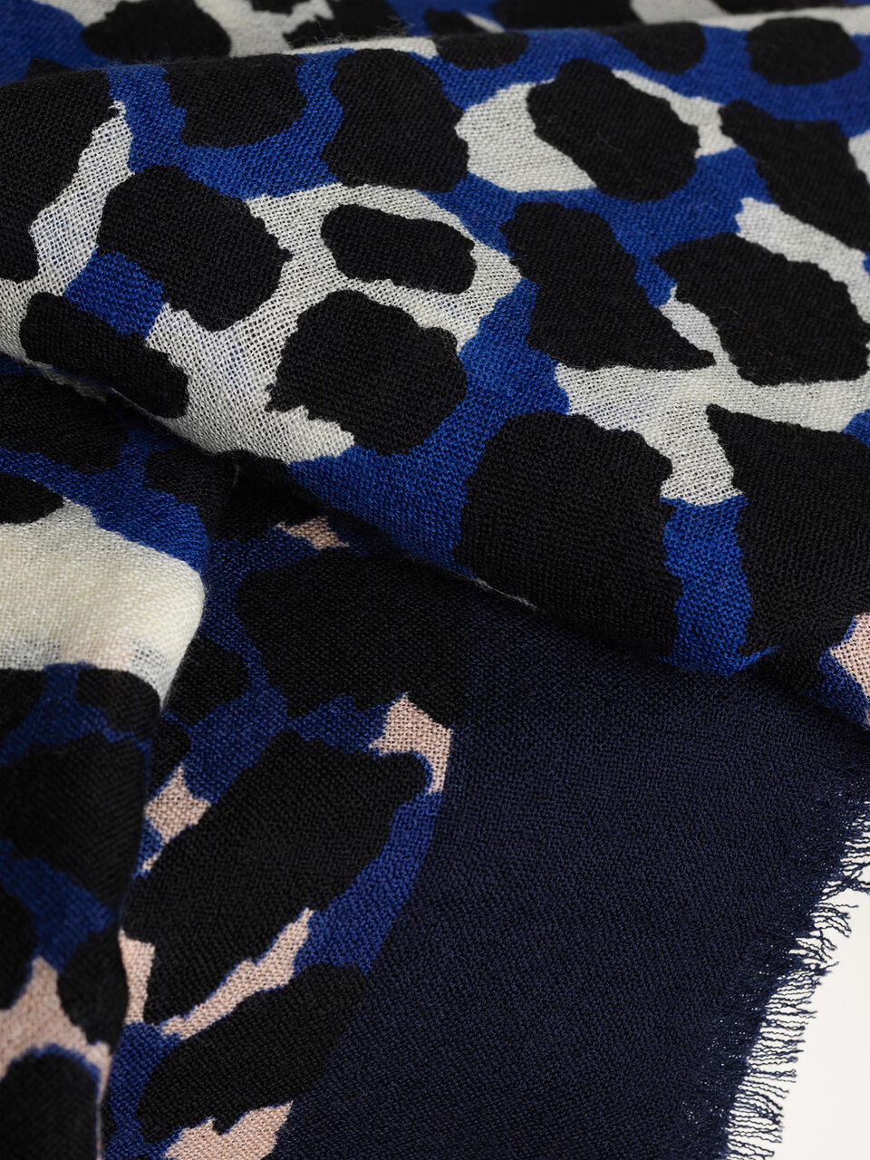 Loella scarf Loella scarf