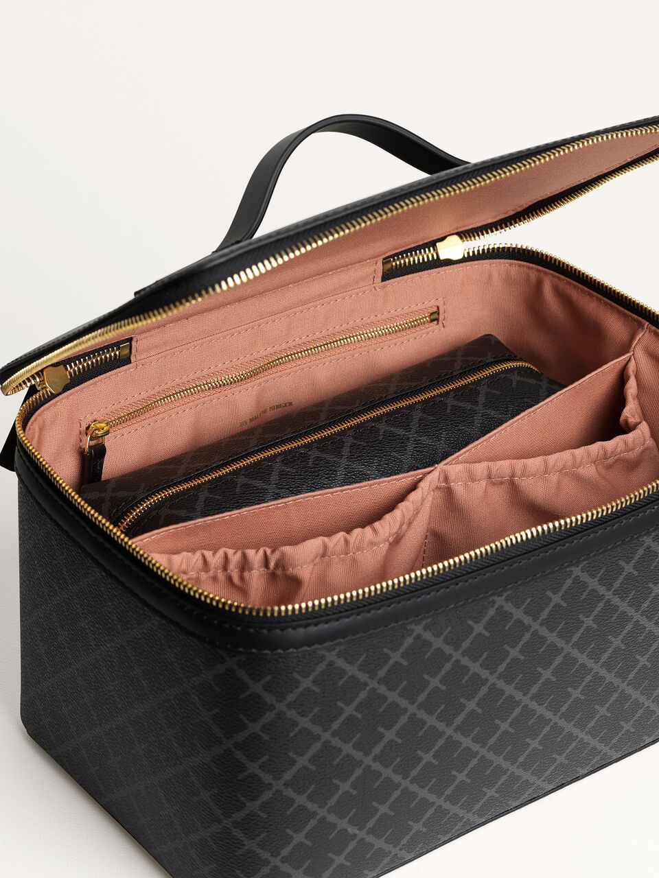 Bae Beauty cosmetics case Bae Beauty cosmetics case