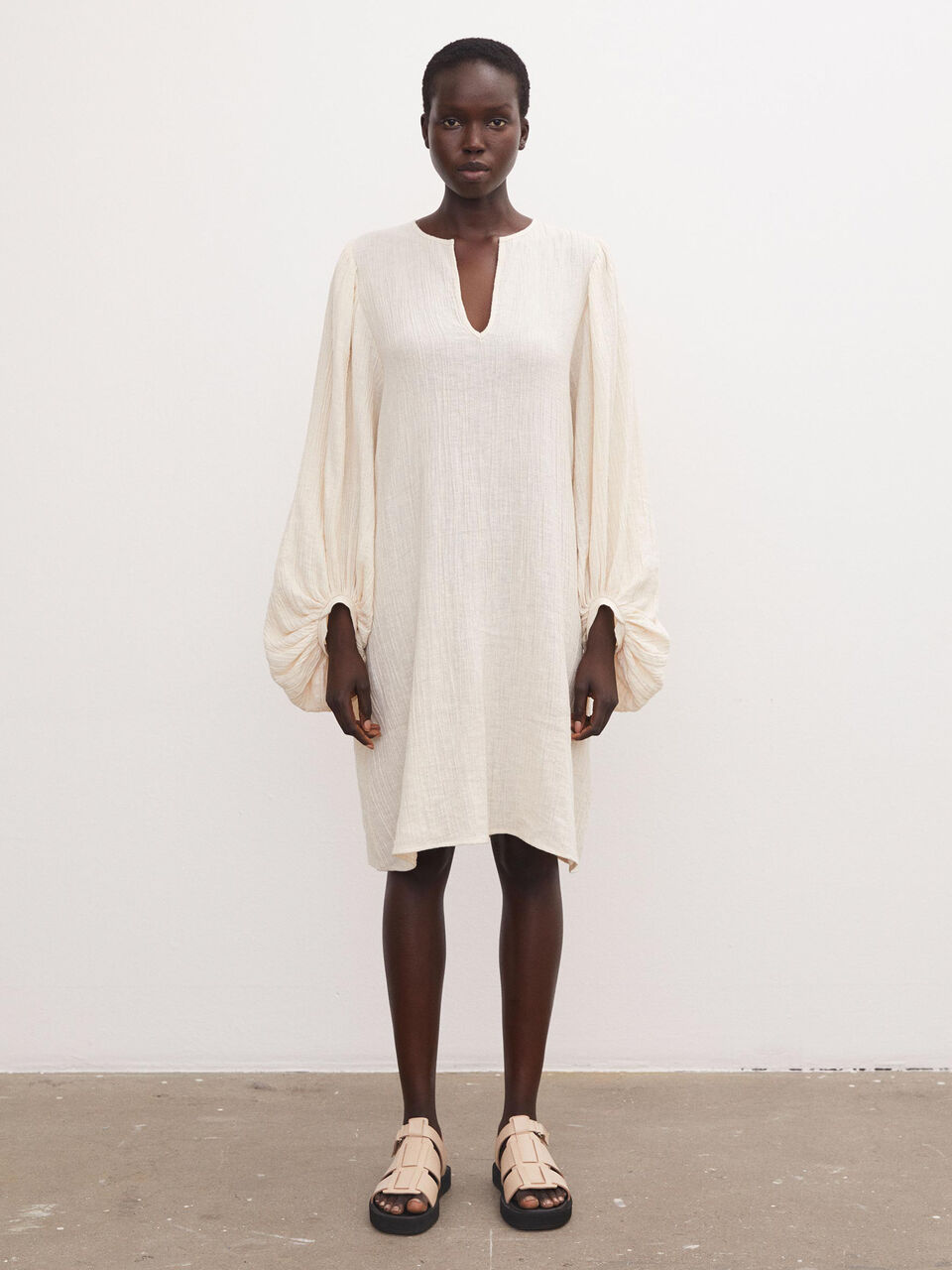 Dausia balloon-sleeved dress Dausia balloon-sleeved dress