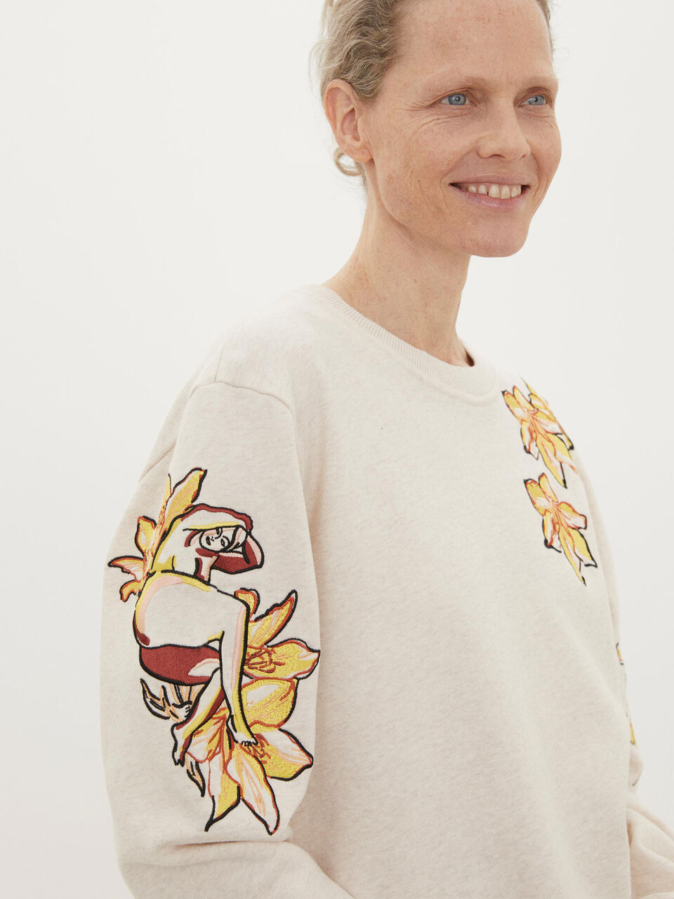 Appliqué sweatshirt Appliqué sweatshirt
