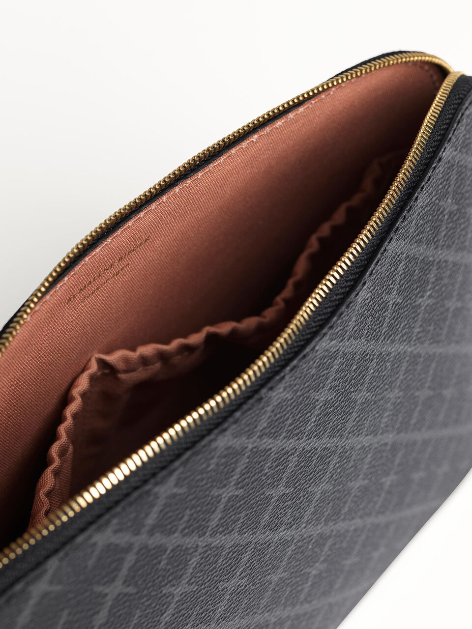 Bae medium cosmetics case Bae medium cosmetics case