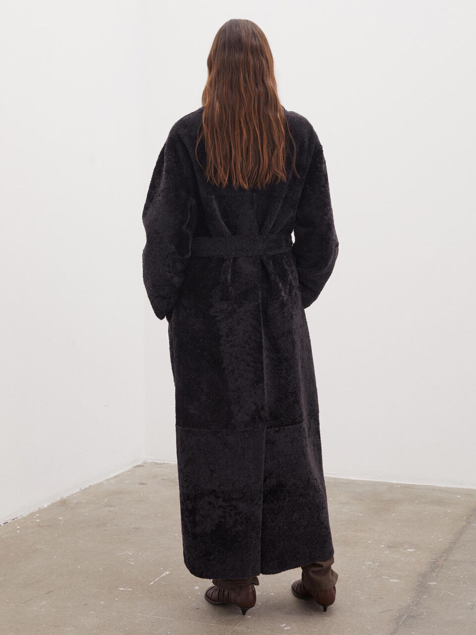 Ottoes maxi shearling coat Ottoes maxi shearling coat