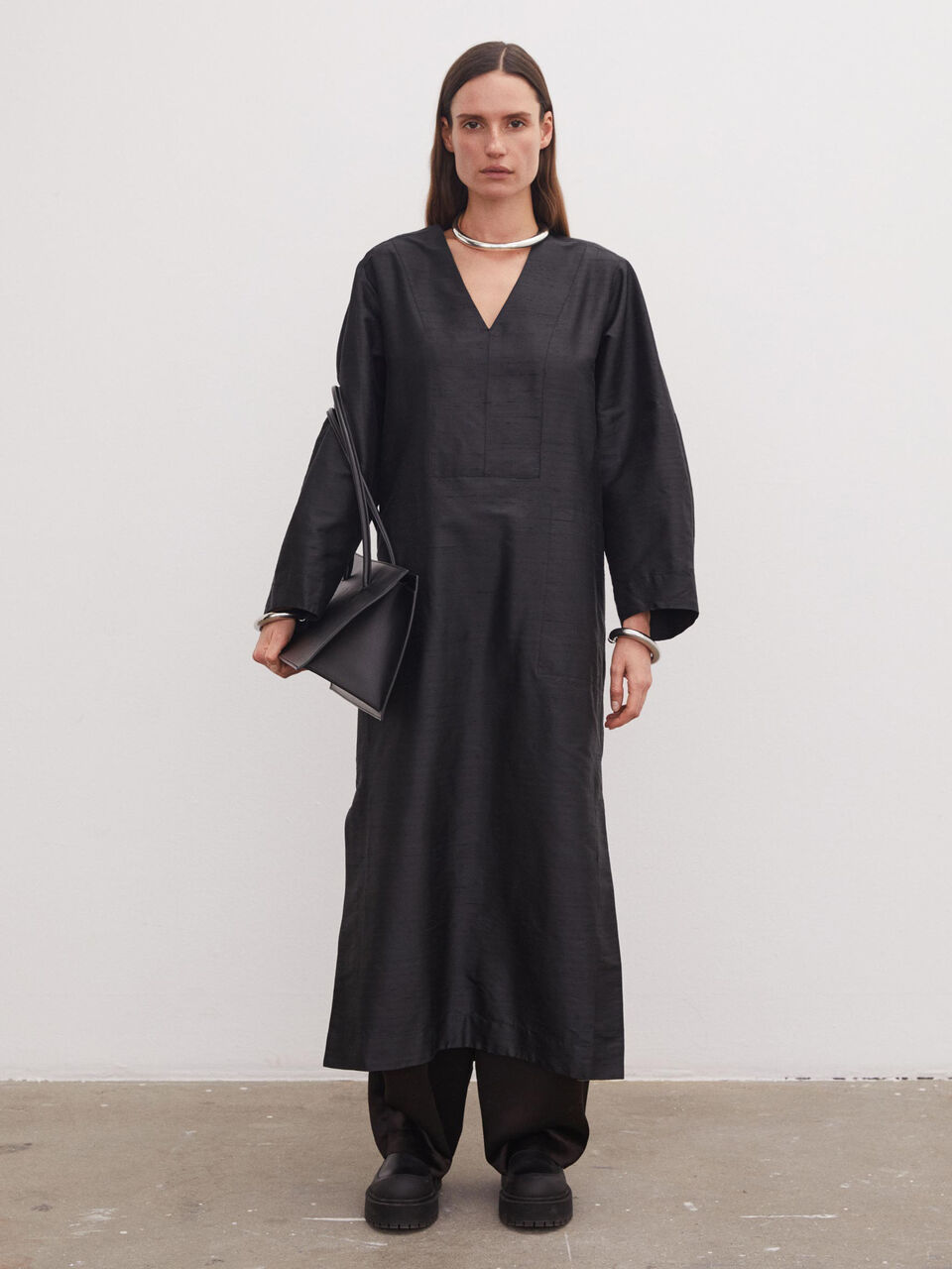 Rossely silk v-neck dress Rossely silk v-neck dress