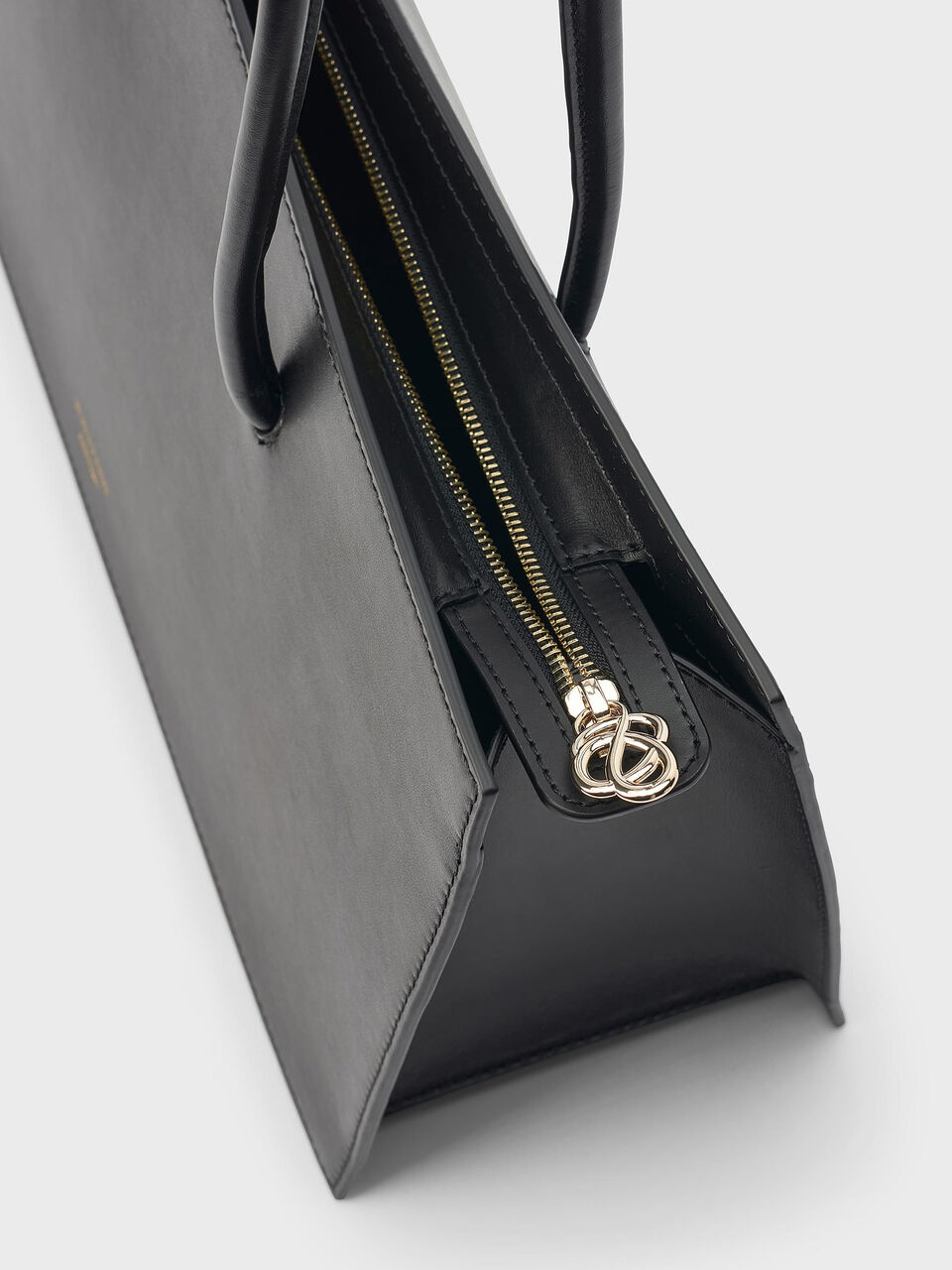 Tammyh leather handbag Tammyh leather handbag