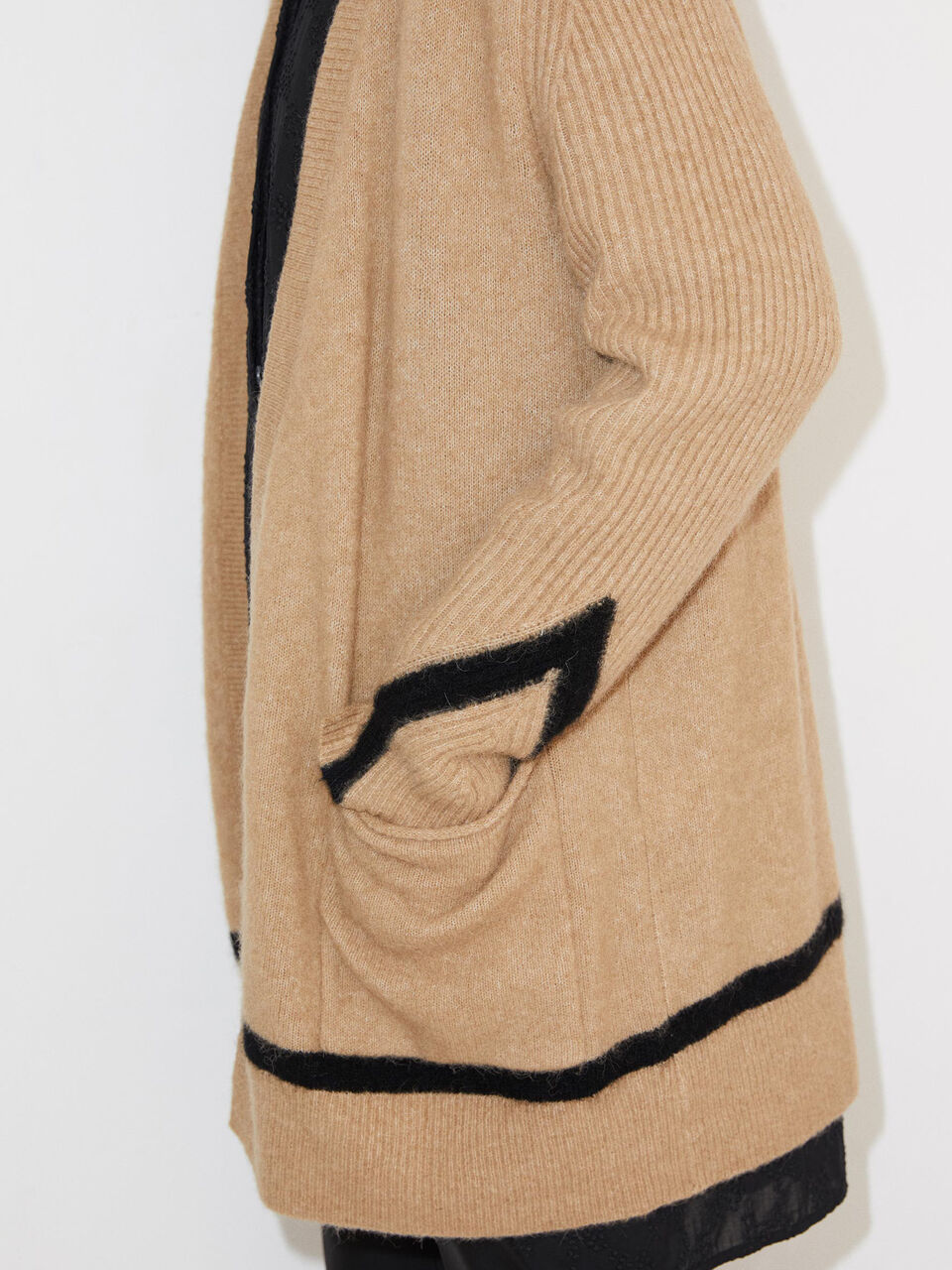 Retzia cardigan Retzia cardigan