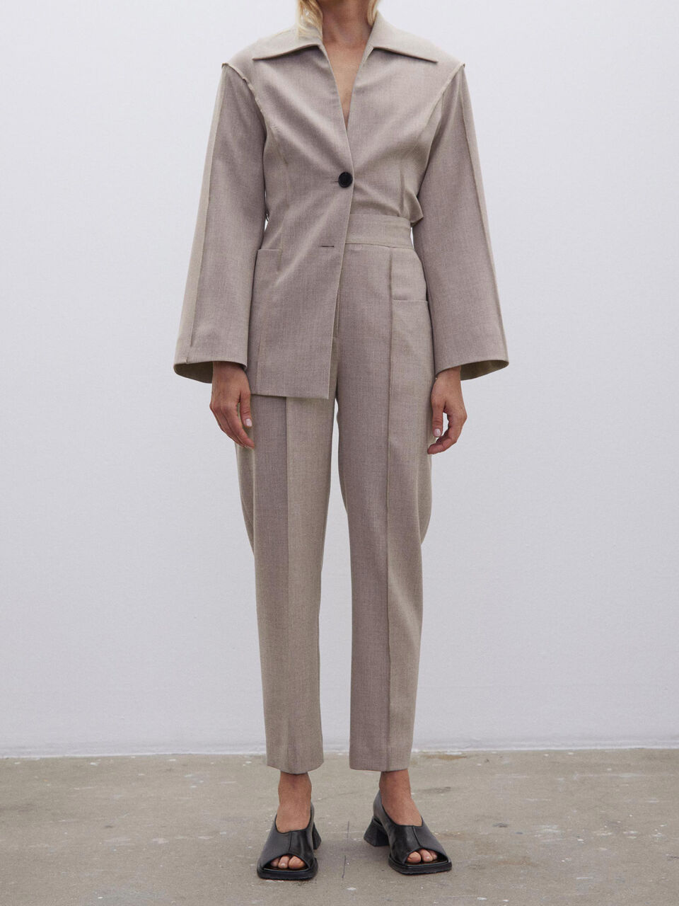 Assukaria high-waist trousers Assukaria high-waist trousers