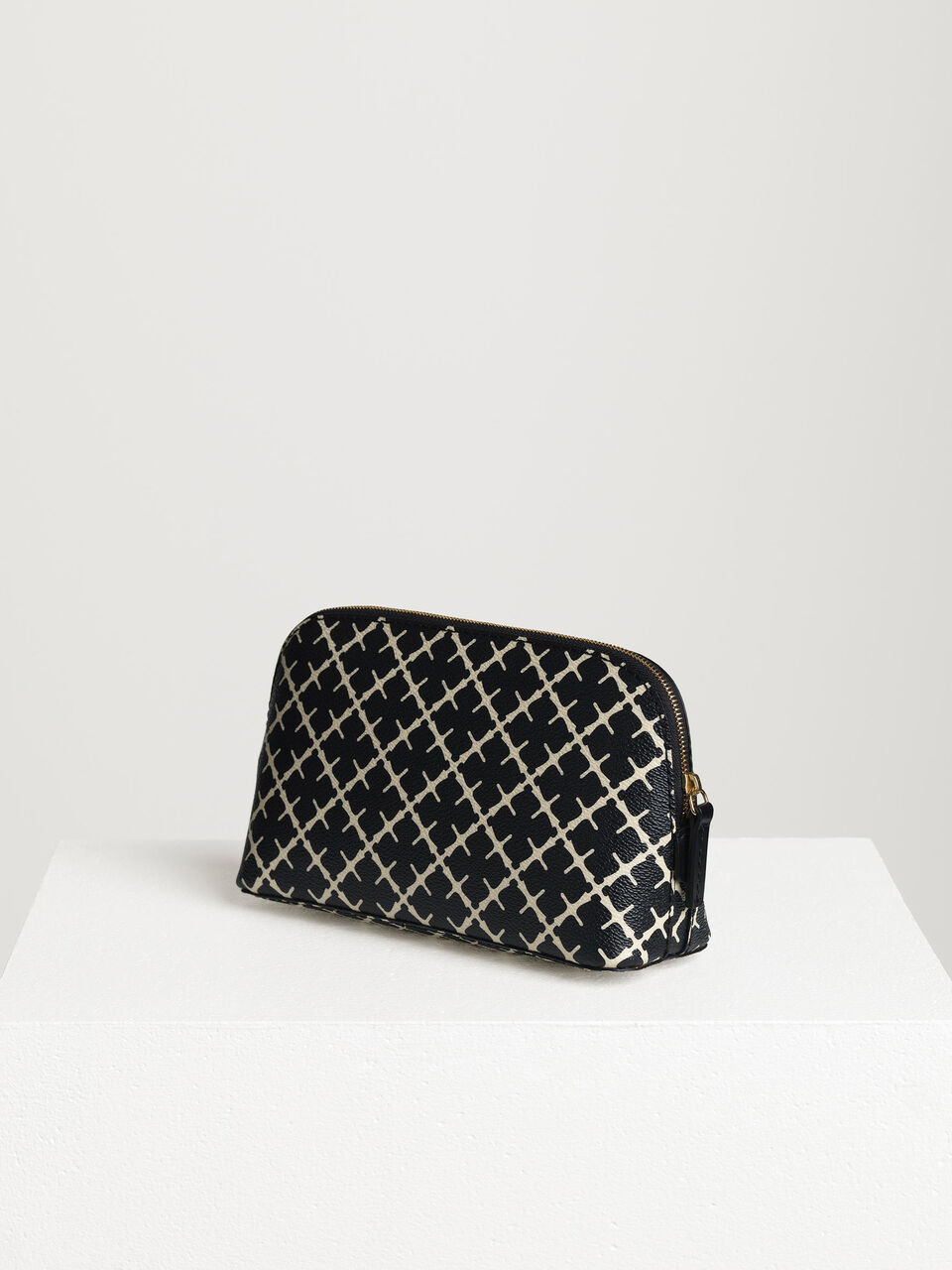 Bae small cosmetics case Bae small cosmetics case