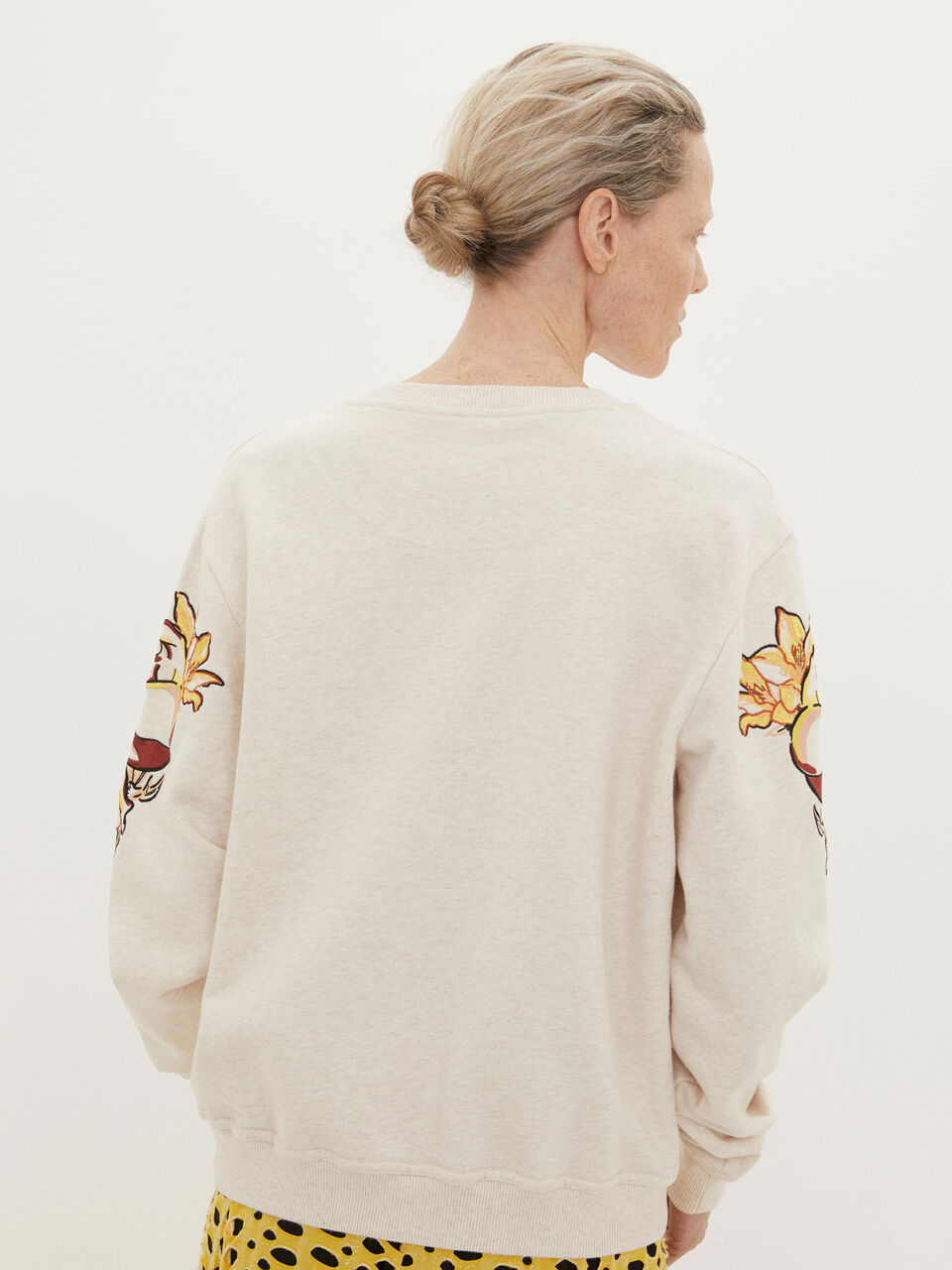 Appliqué sweatshirt Appliqué sweatshirt