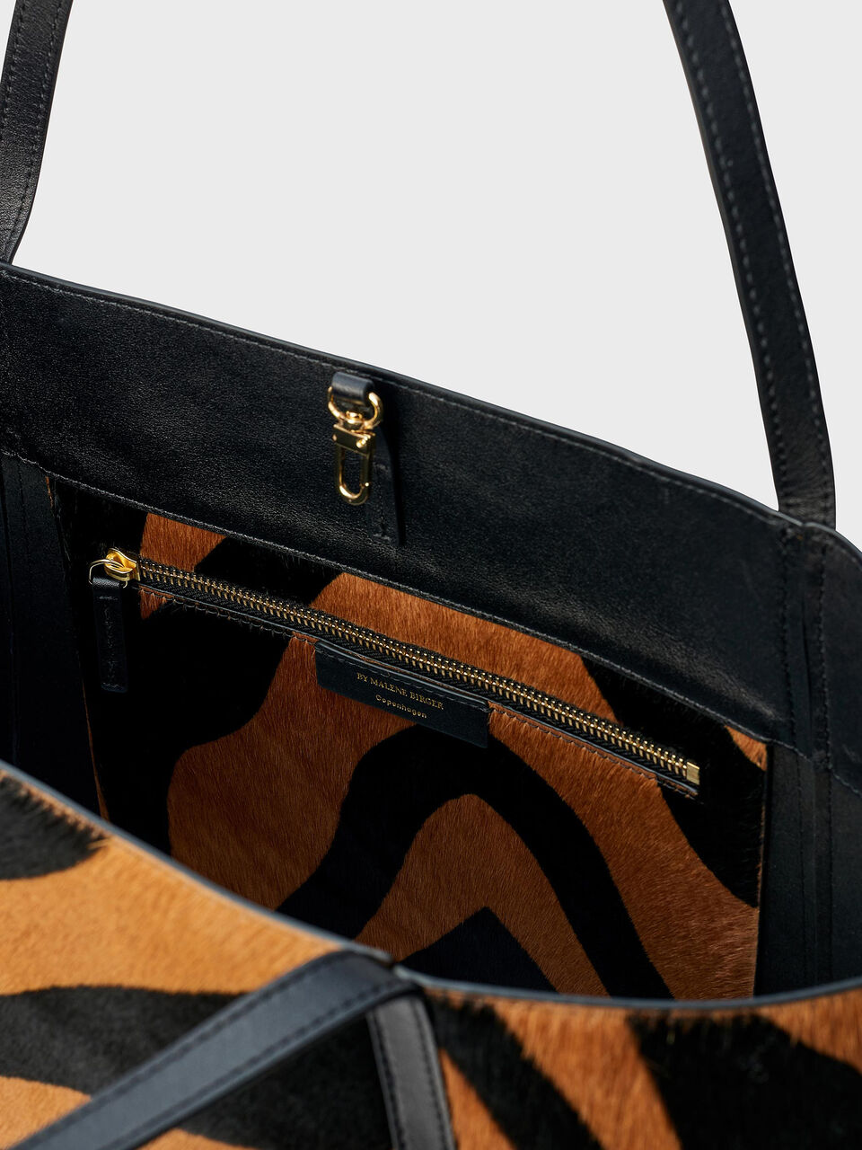 Holie leather tote bag Holie leather tote bag