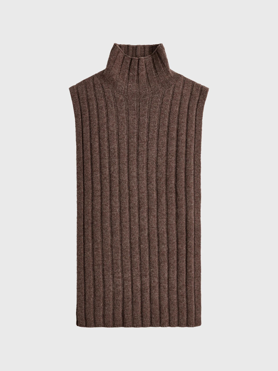 Zania oversized knit bib Zania oversized knit bib