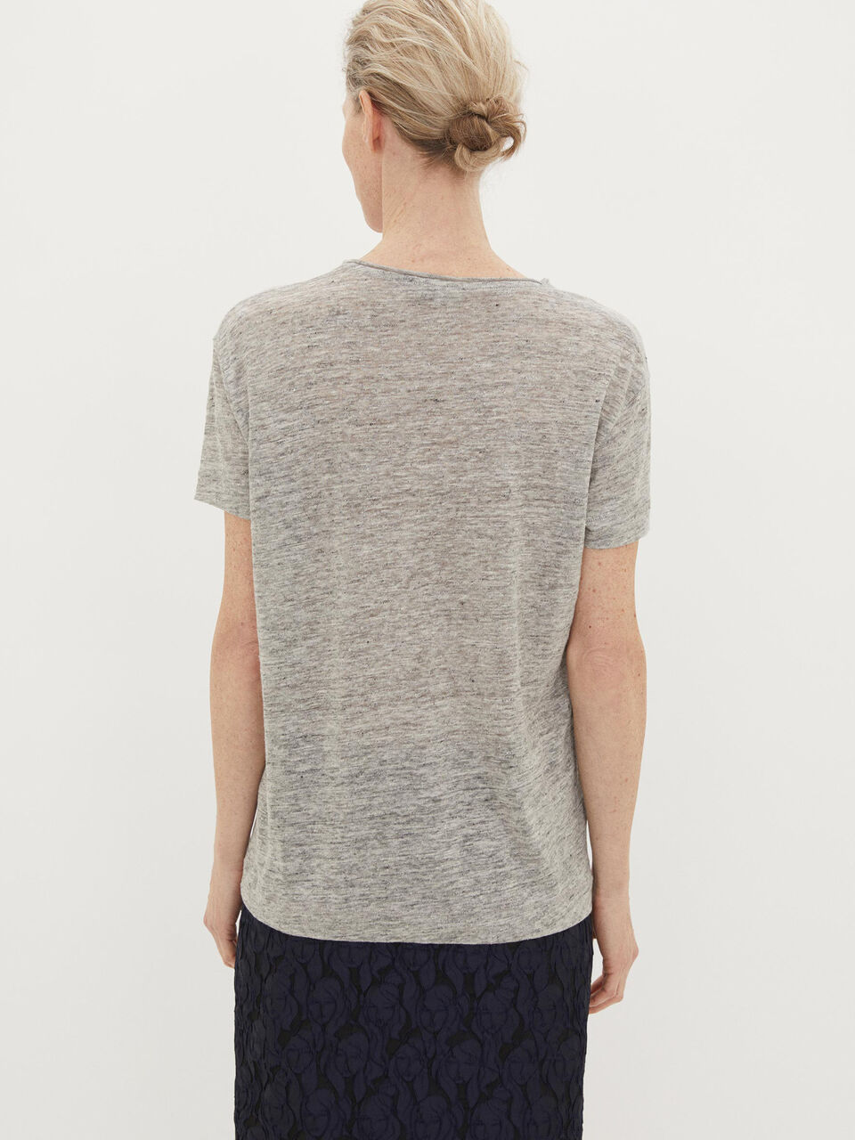 T-shirt af hør T-shirt af hør