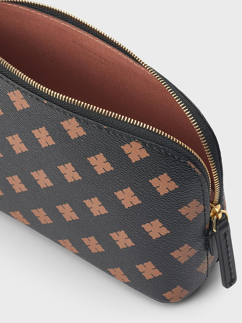 Bae small cosmetics case Bae small cosmetics case