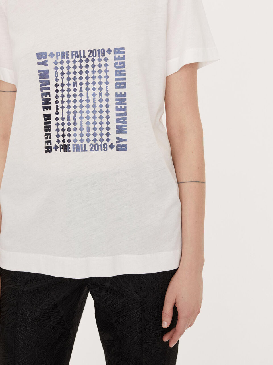 Manja t-shirt Manja t-shirt