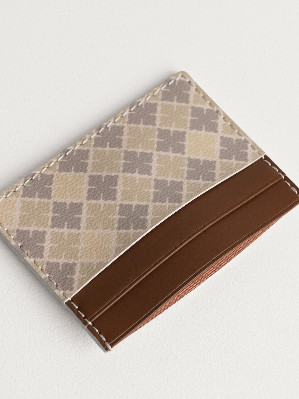 Elia cardholder Elia cardholder
