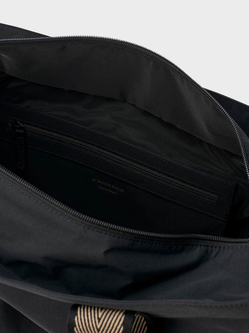Lella travel bag Lella travel bag