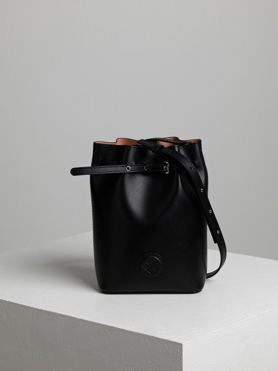 Ema Mini bucket taske Ema Mini bucket taske