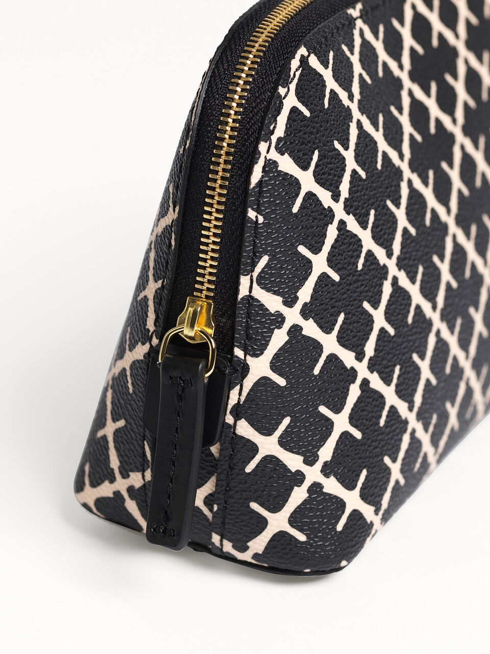 Bae small cosmetics case Bae small cosmetics case