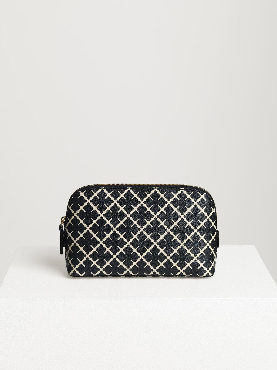 Bae small cosmetics case Bae small cosmetics case