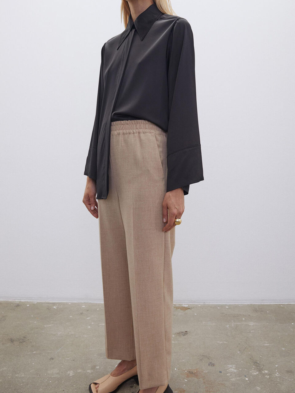 Lucassino mid-waist trousers Lucassino mid-waist trousers
