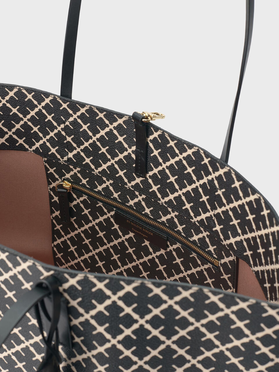 abigail printed tote bag