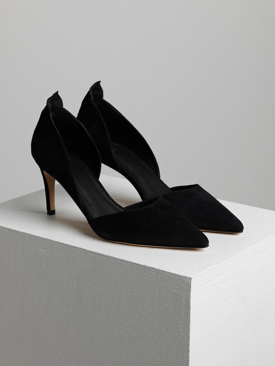 May Heel pumps May Heel pumps