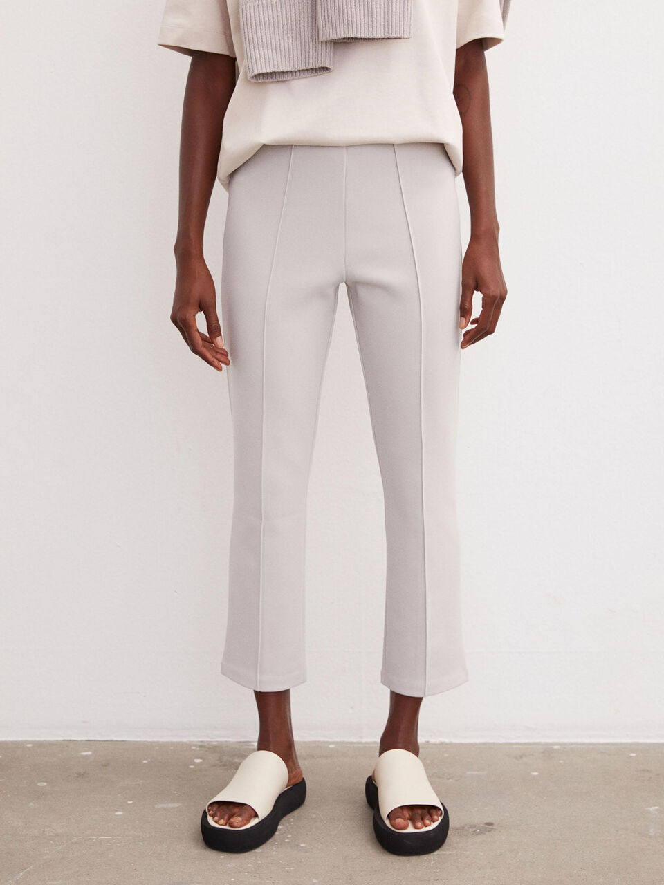 Viggie cropped sweatpants Viggie cropped sweatpants
