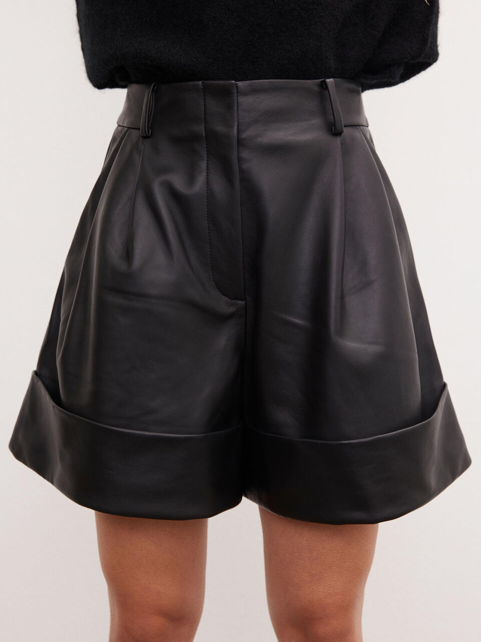 Damapanae leather shorts Damapanae leather shorts