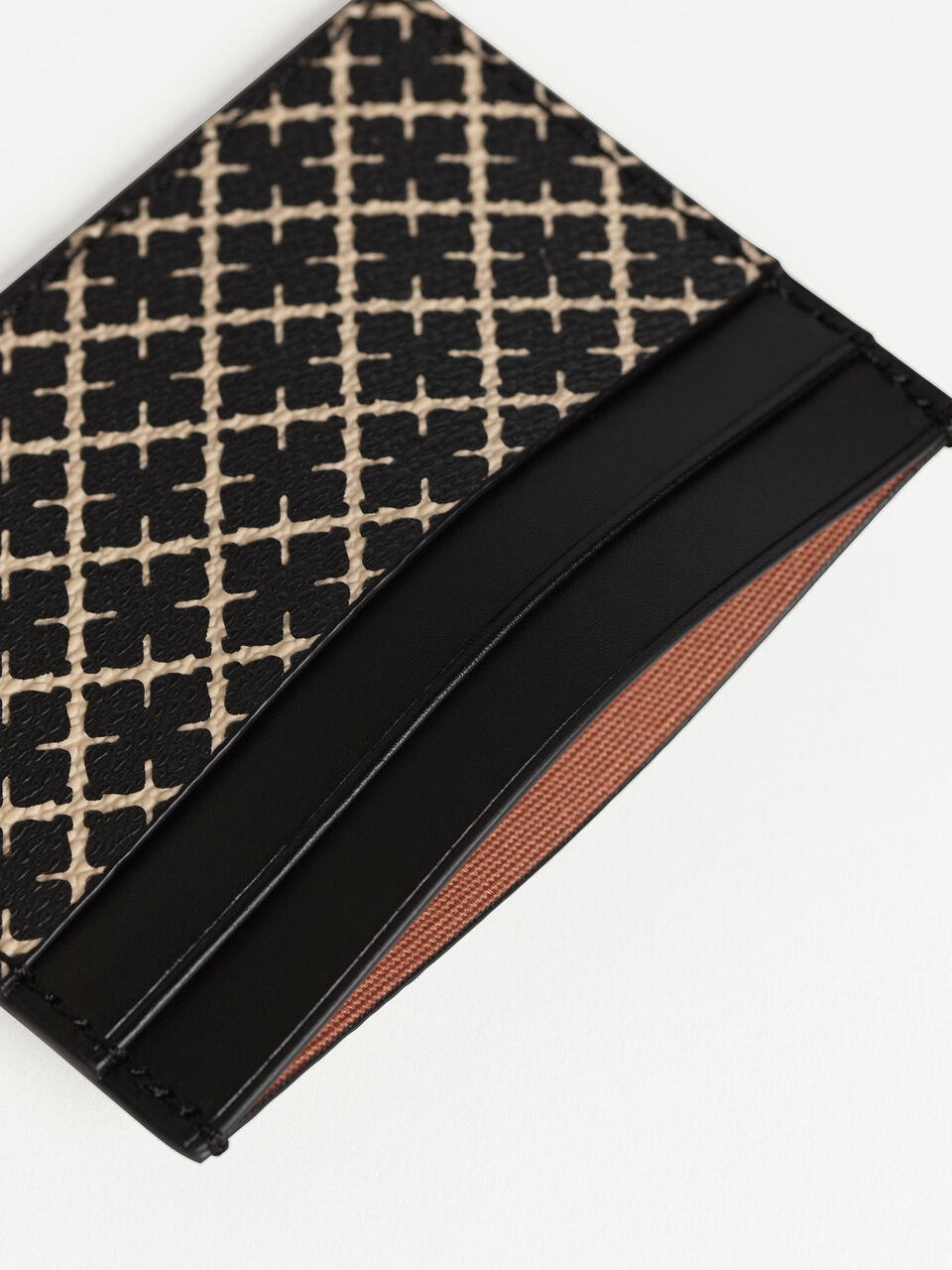Elia cardholder Elia cardholder