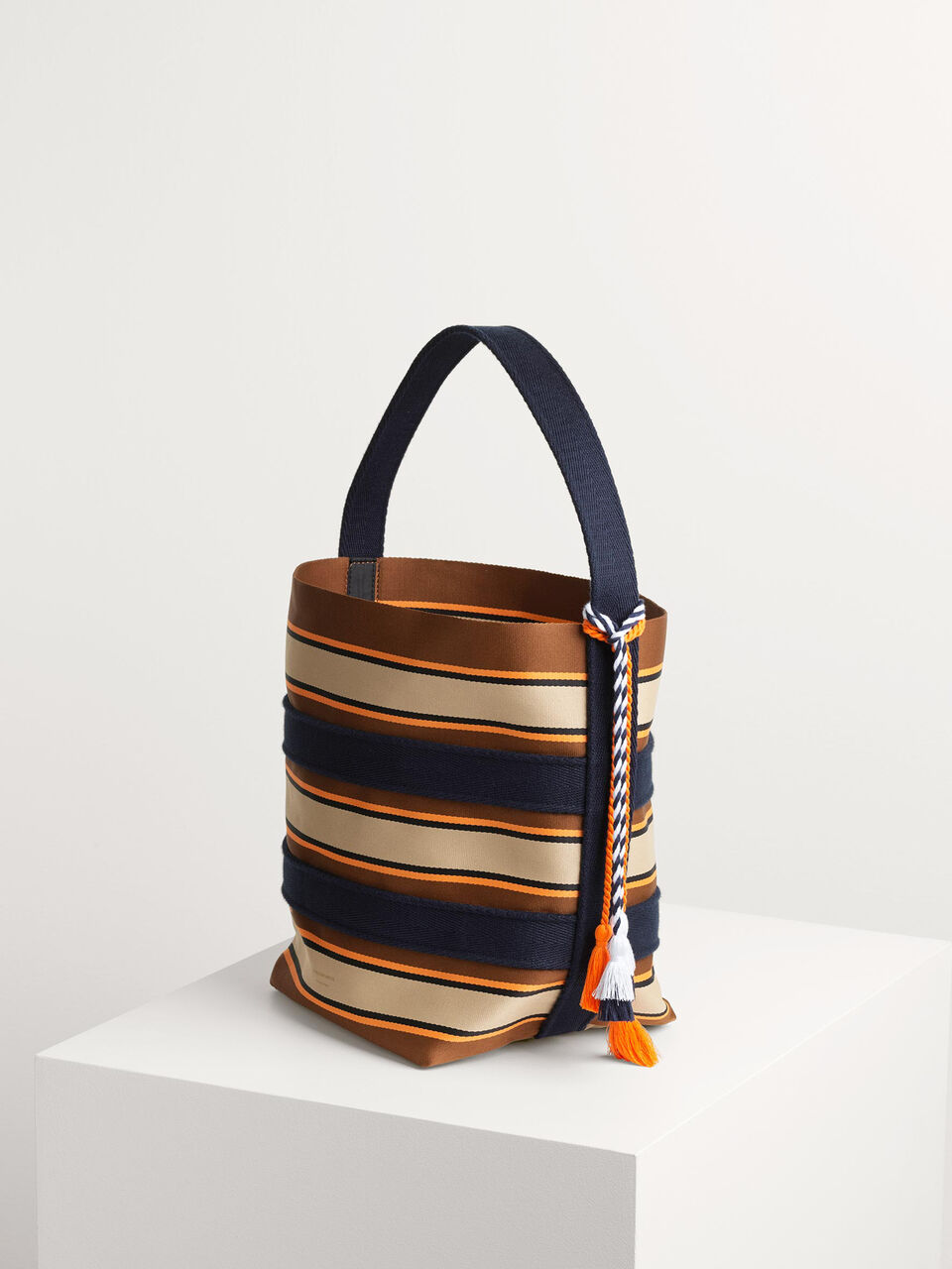 Etney tote bag Etney tote bag