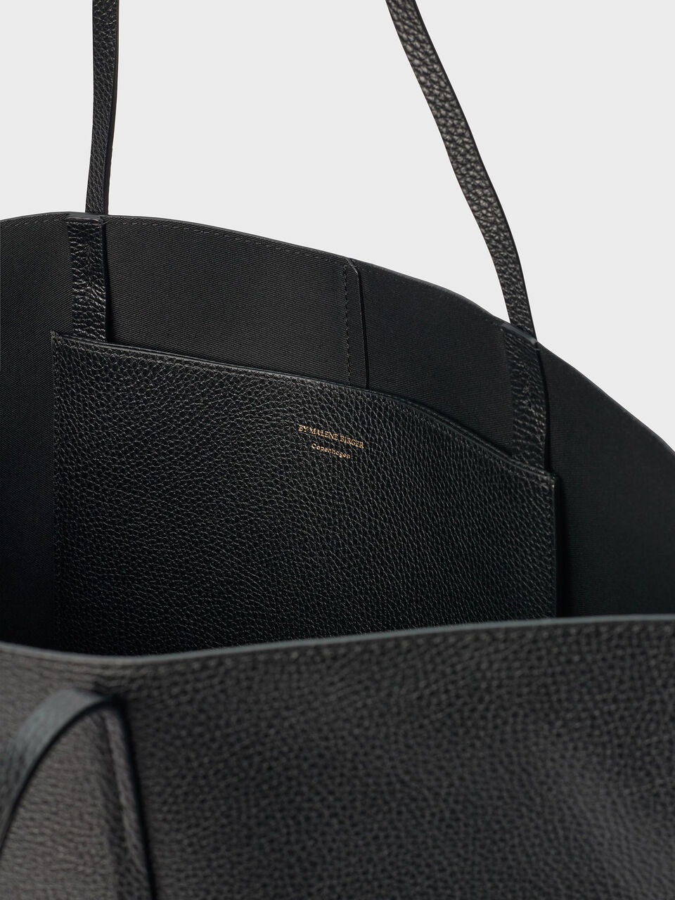 Abilla leather tote Abilla leather tote